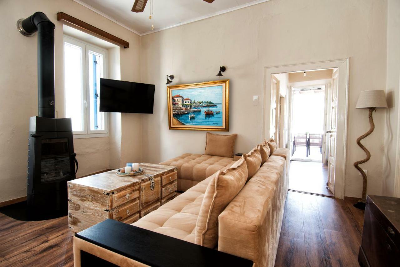 The Veranda Of Gavrion-Exclusive, Centrally Located With Seaview المظهر الخارجي الصورة